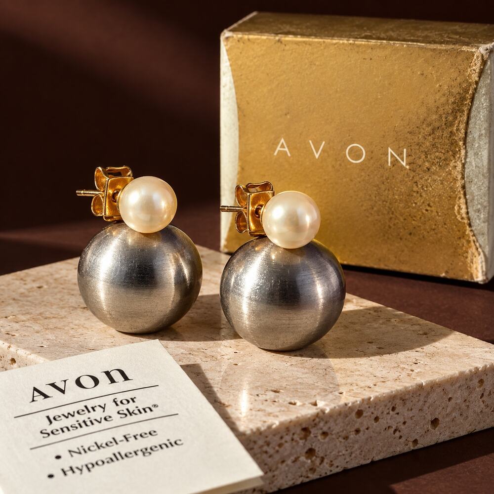 Vintage 1998 Avon Faux Pearl Stud Earrings Gold Tone Original Box